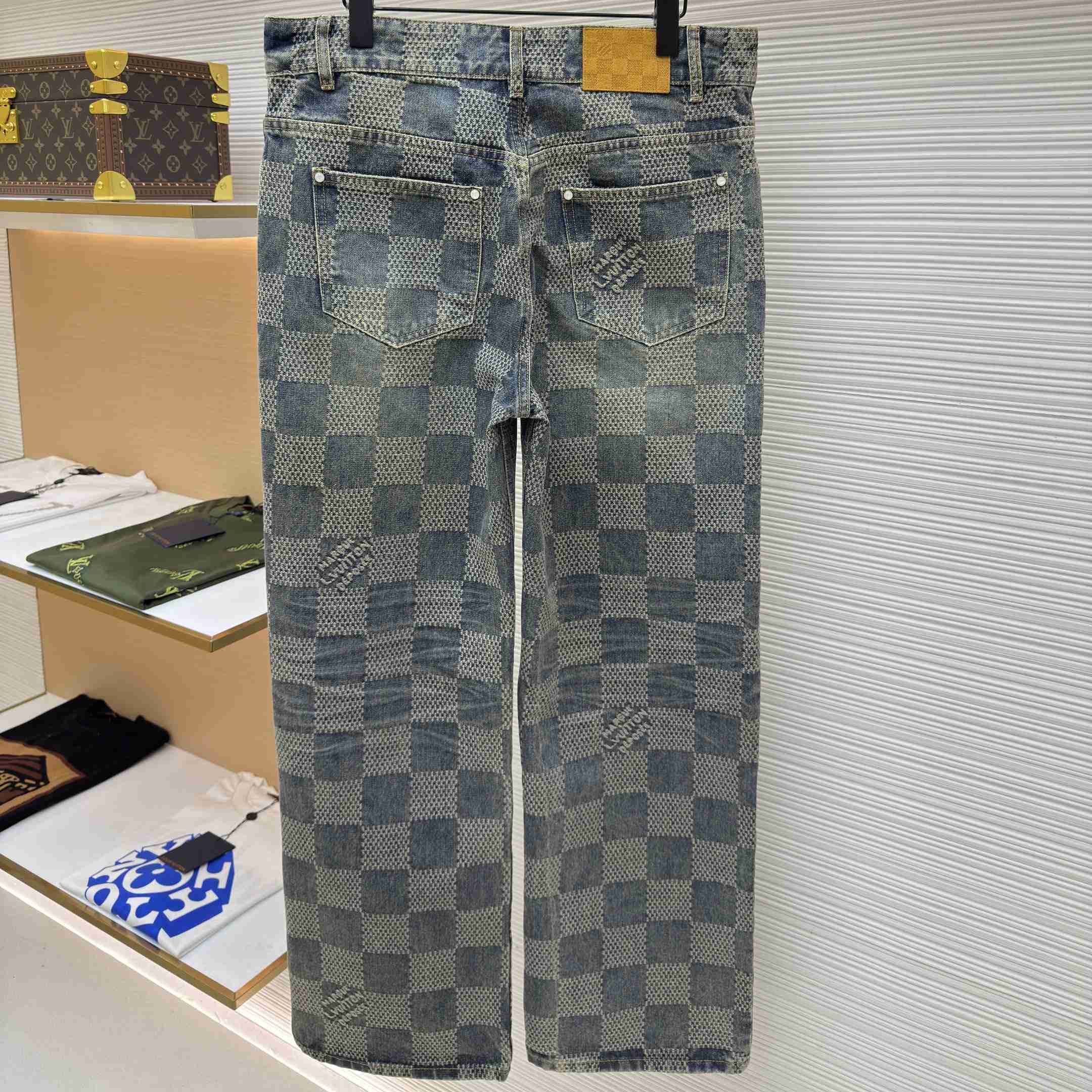 Louis Vuitton Damier Denim Skate Pants 1AFQGW - FashionPlug