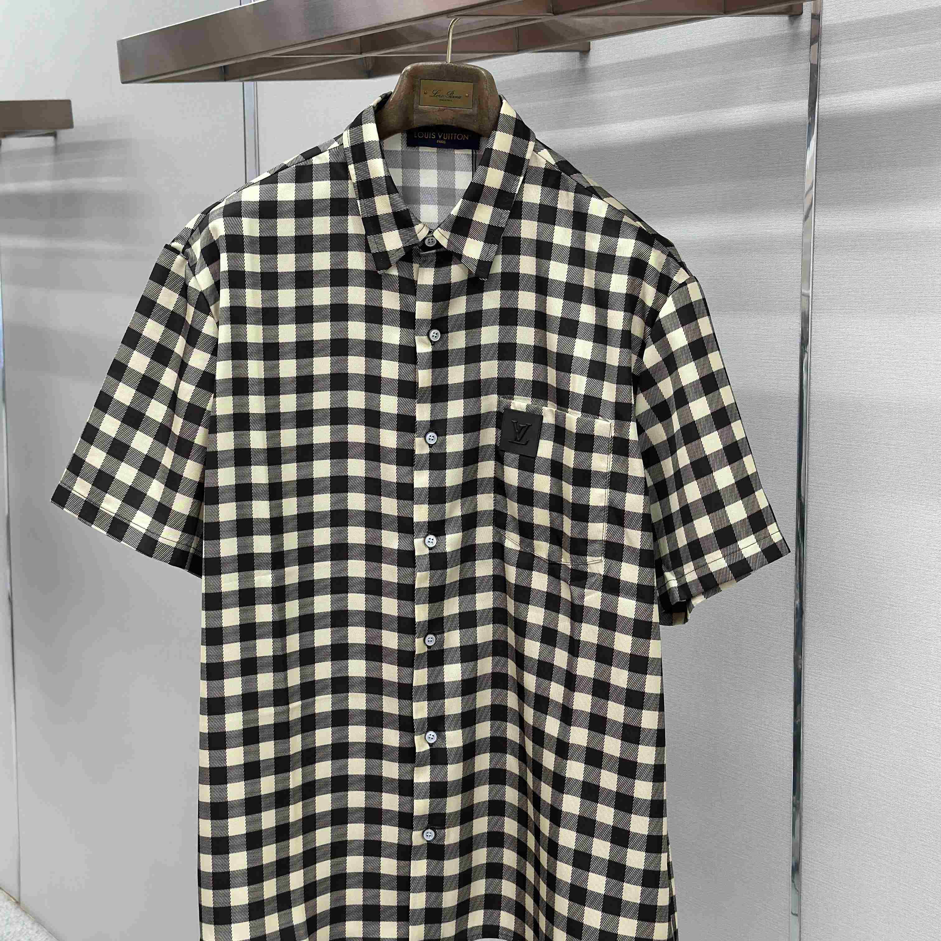 Louis Vuitton Damier Jacquard Short-Sleeved Shirt 1AJRGI - FashionPlug
