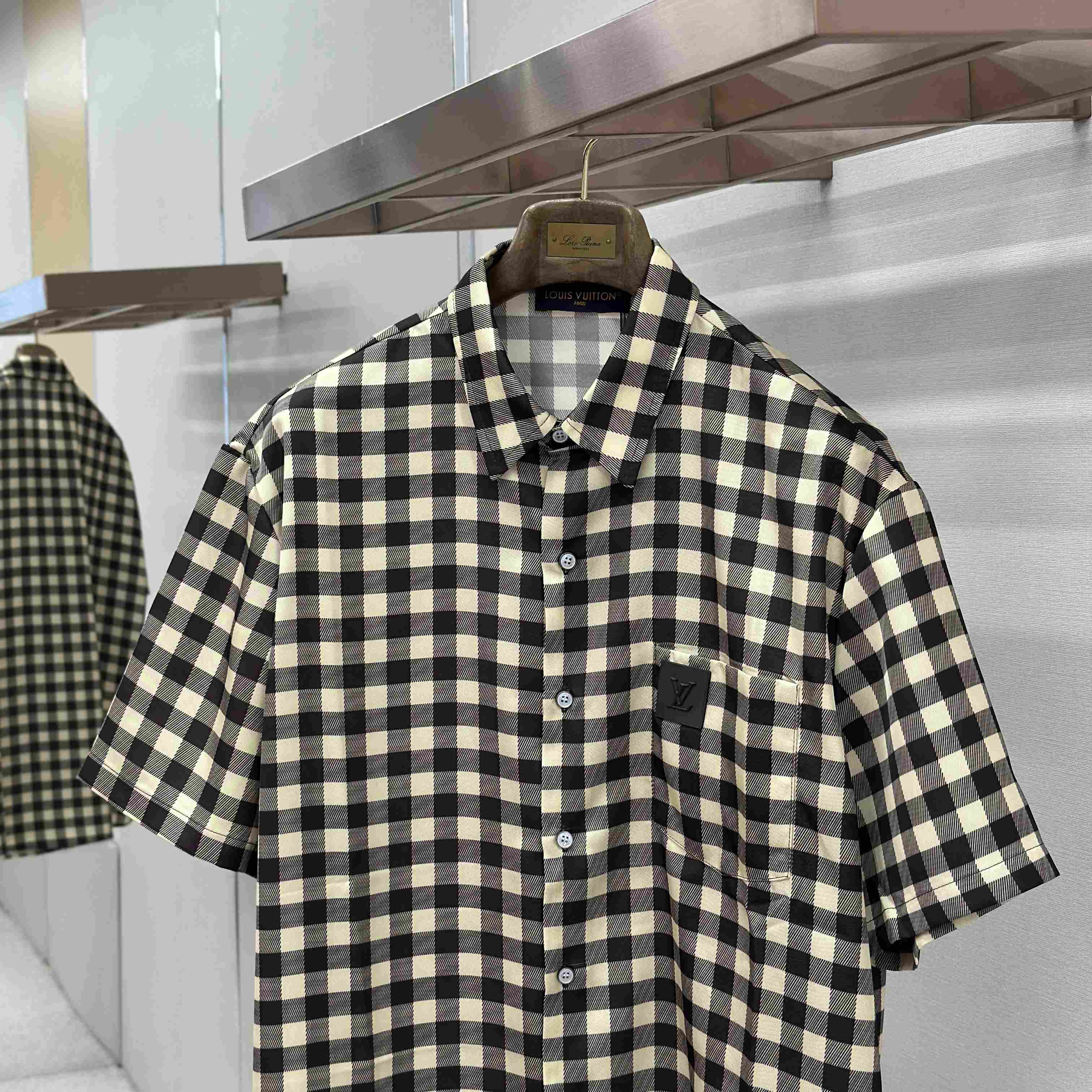 Louis Vuitton Damier Jacquard Short-Sleeved Shirt 1AJRGI - FashionPlug