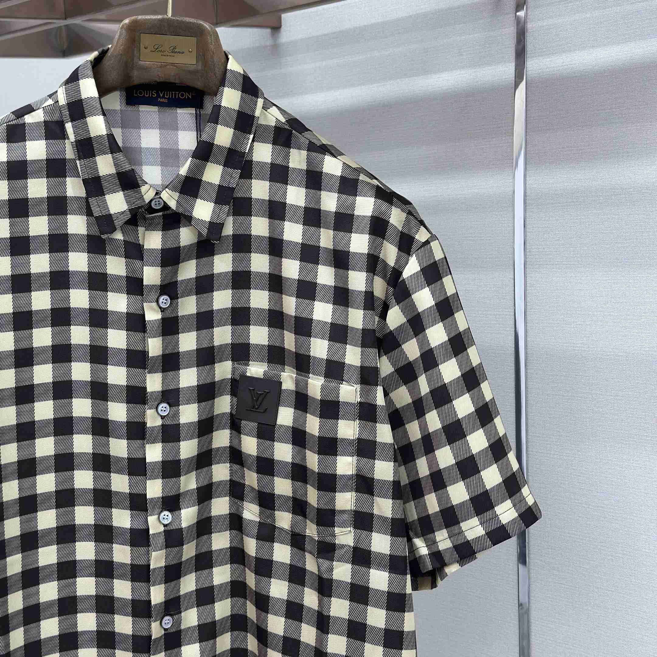 Louis Vuitton Damier Jacquard Short-Sleeved Shirt 1AJRGI - FashionPlug