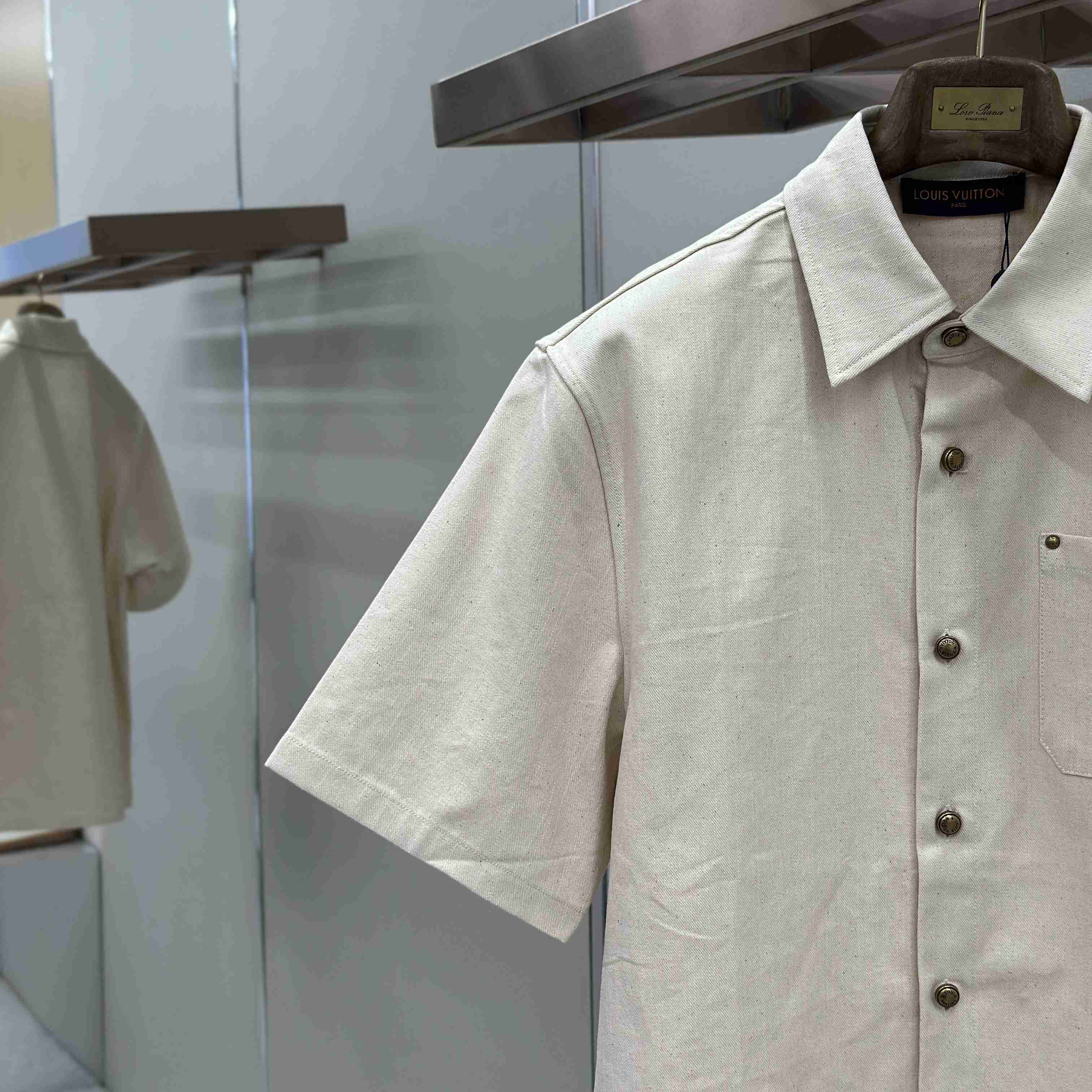 Louis Vuitton Short-Sleeved Silk-Cotton Shirt 1AK7CE - FashionPlug