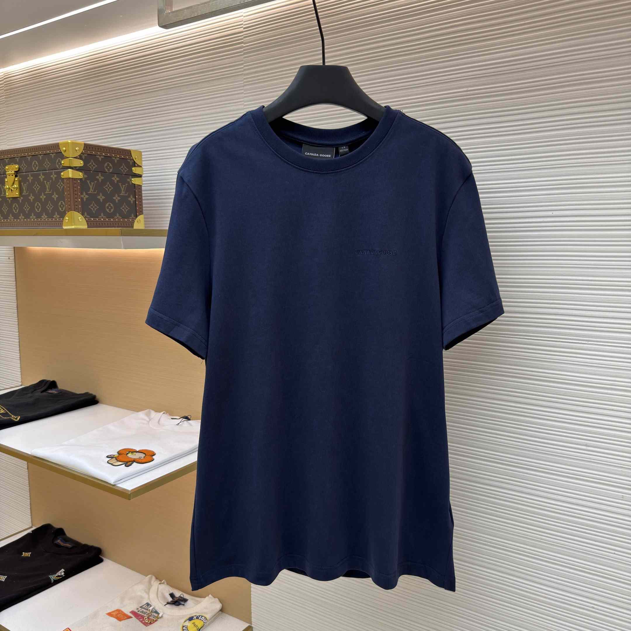 Canada Goose Logo-Embroidered T-shirt - FashionPlug