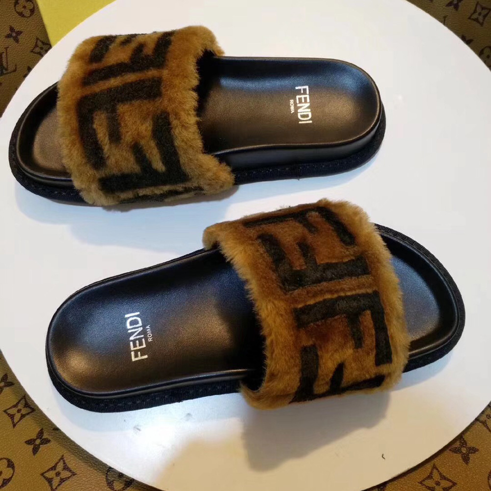 Fendi Brown Leather And Sheepskin Slides - FashionPlug