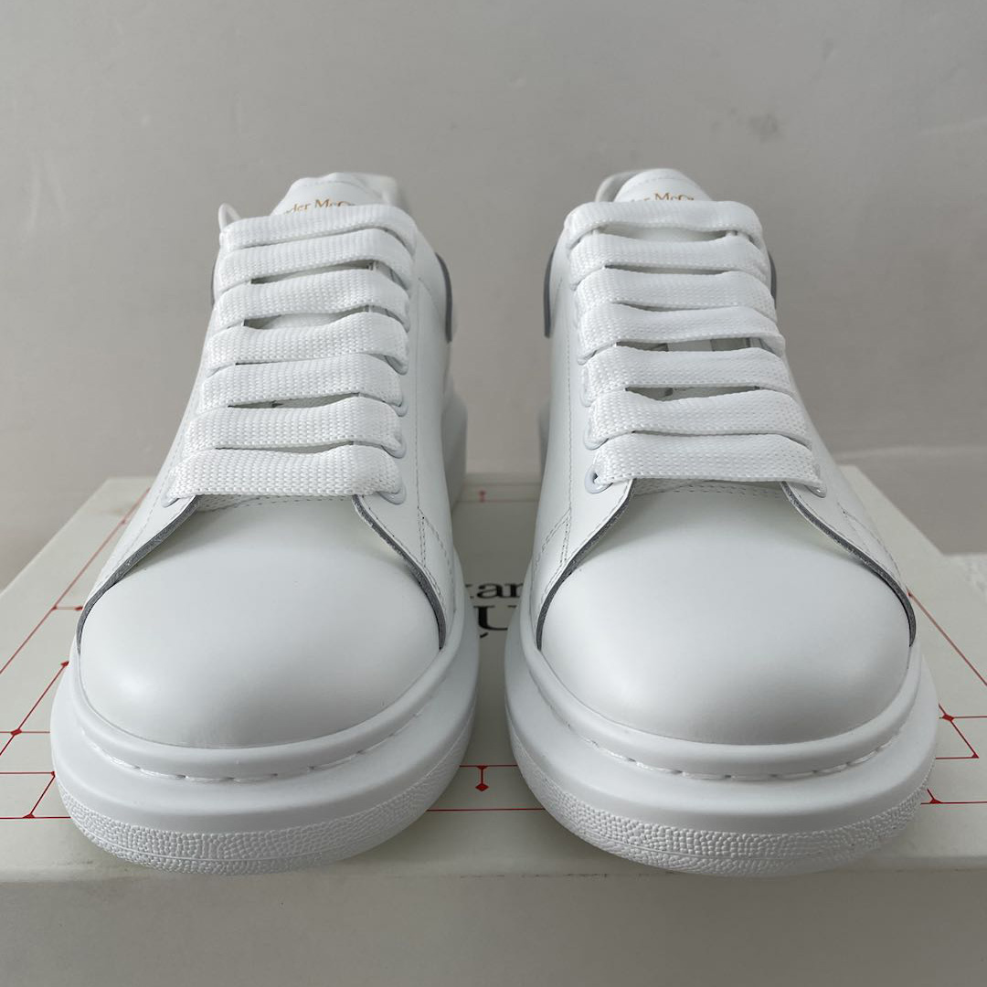 Alexander Mqueen Sneakers In White - FashionPlug