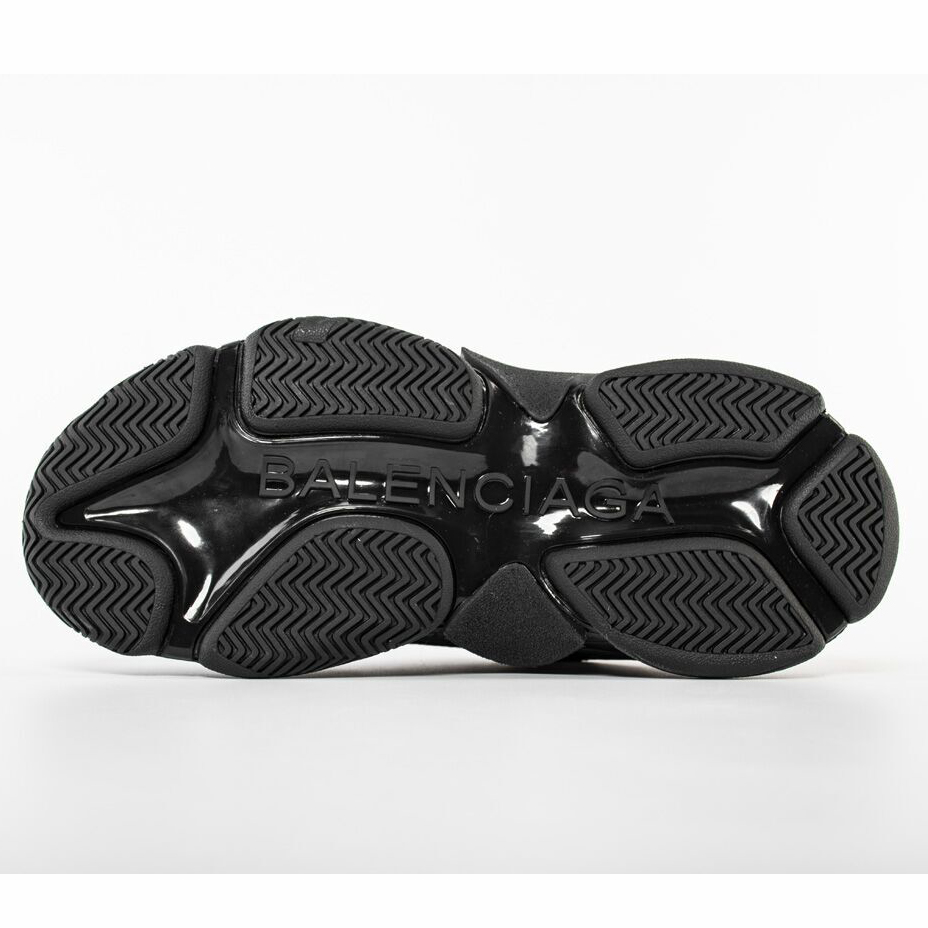 Balenciaga Triple S Trainers Black - FashionPlug