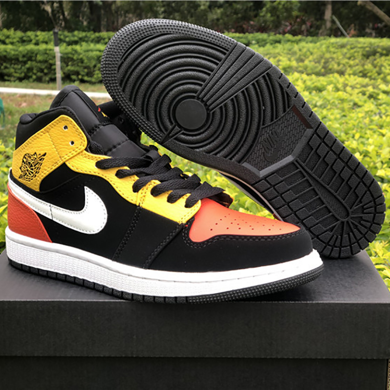 Jordan Air Jordan 1 Mid Raygun - FashionPlug
