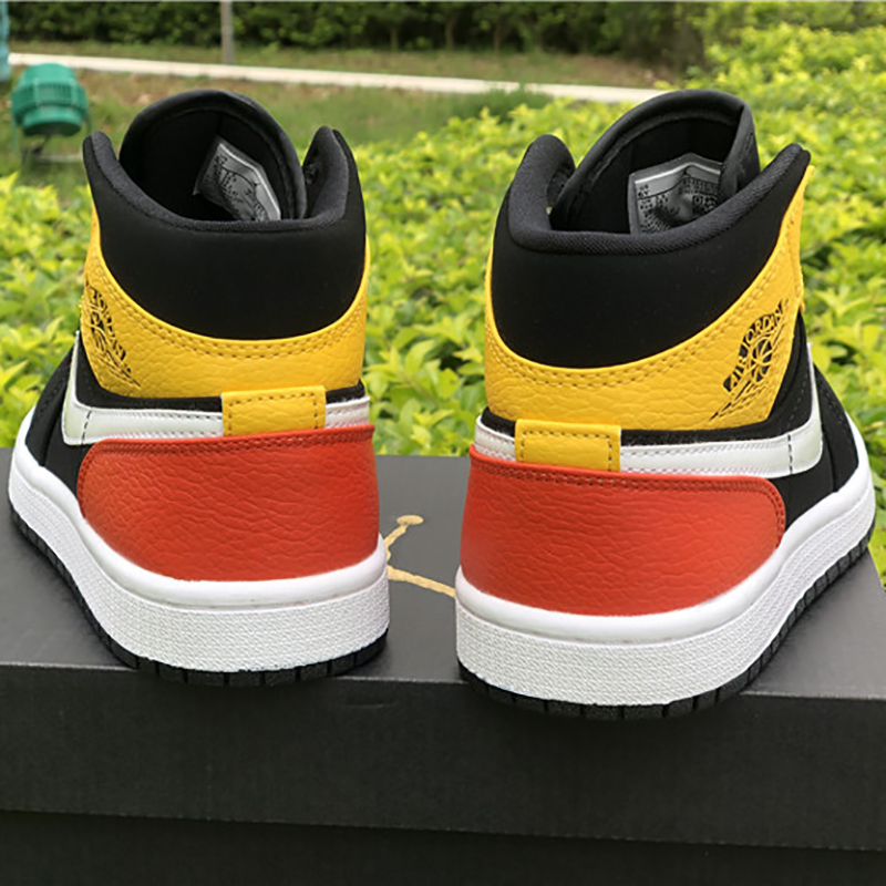 Jordan Air Jordan 1 Mid Raygun - FashionPlug