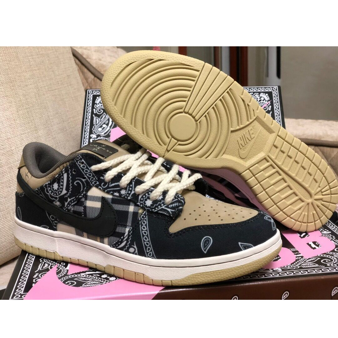 Travis Scott X Nike SB Dunk Low  - FashionPlug