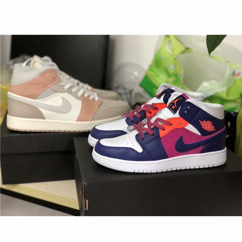 Jordan Air Jordan 1 Mid GS Fire Pink - FashionPlug