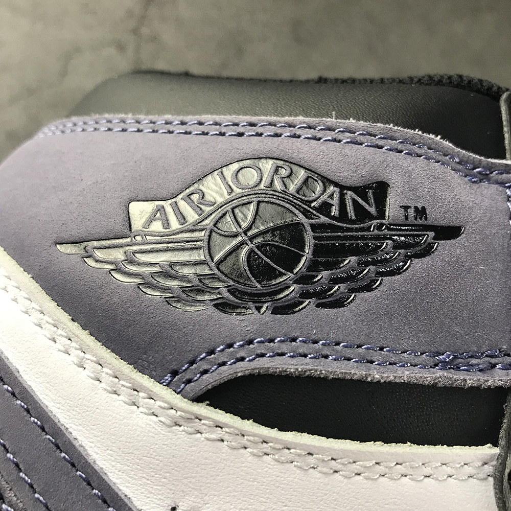 Jordan AJ1 Sneakers - FashionPlug