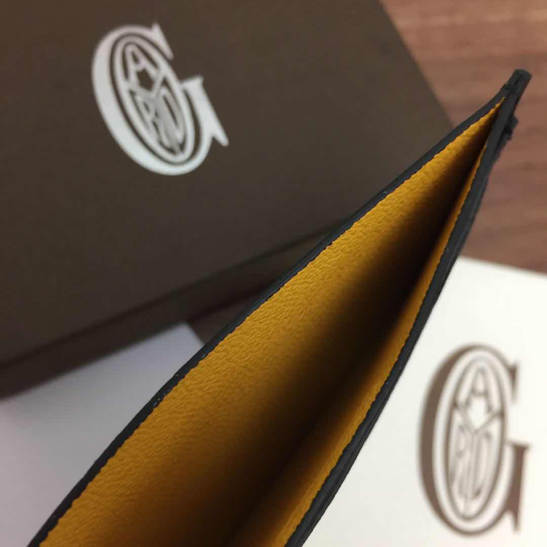 Goyard Card Holder  - FashionPlug