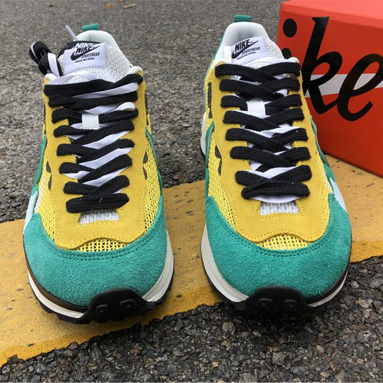 Nike X Sacai Ldv Waffle Sneakers - FashionPlug