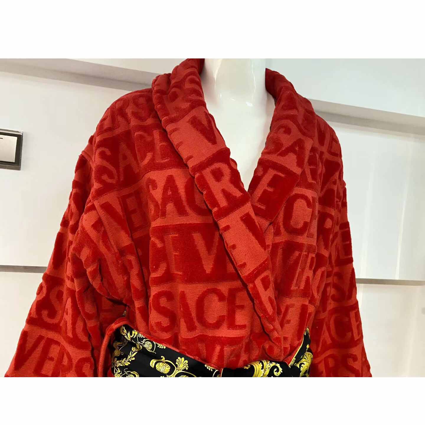 Versace Baroque Logo Jacquard Red Bathrobe - FashionPlug