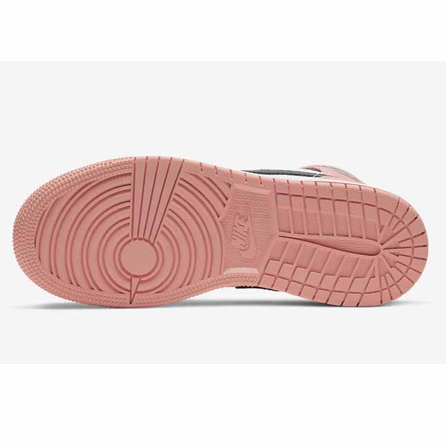 Jordan AJ1 Sneakers - FashionPlug