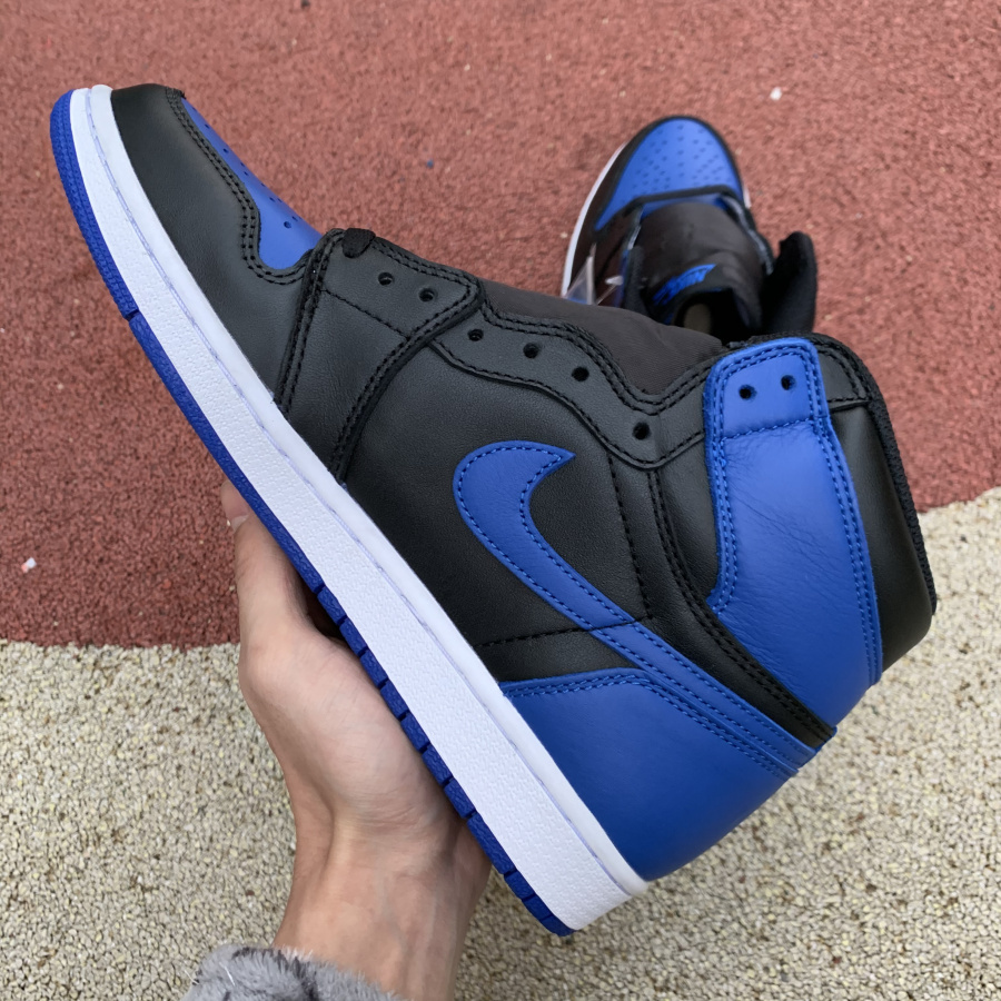 Jordan AJ1 Retro High OG Sneaker - FashionPlug