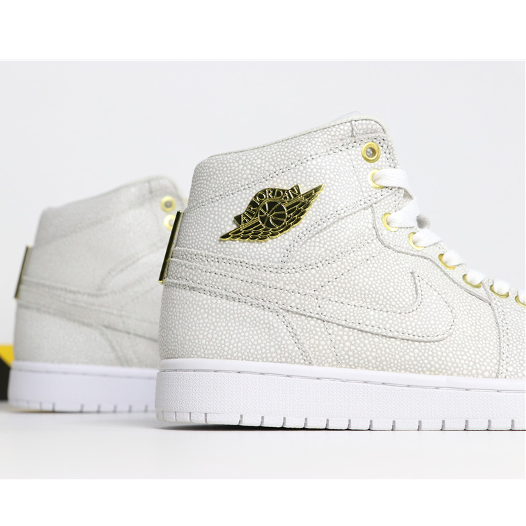Jordan AJ1 Sneakers - FashionPlug