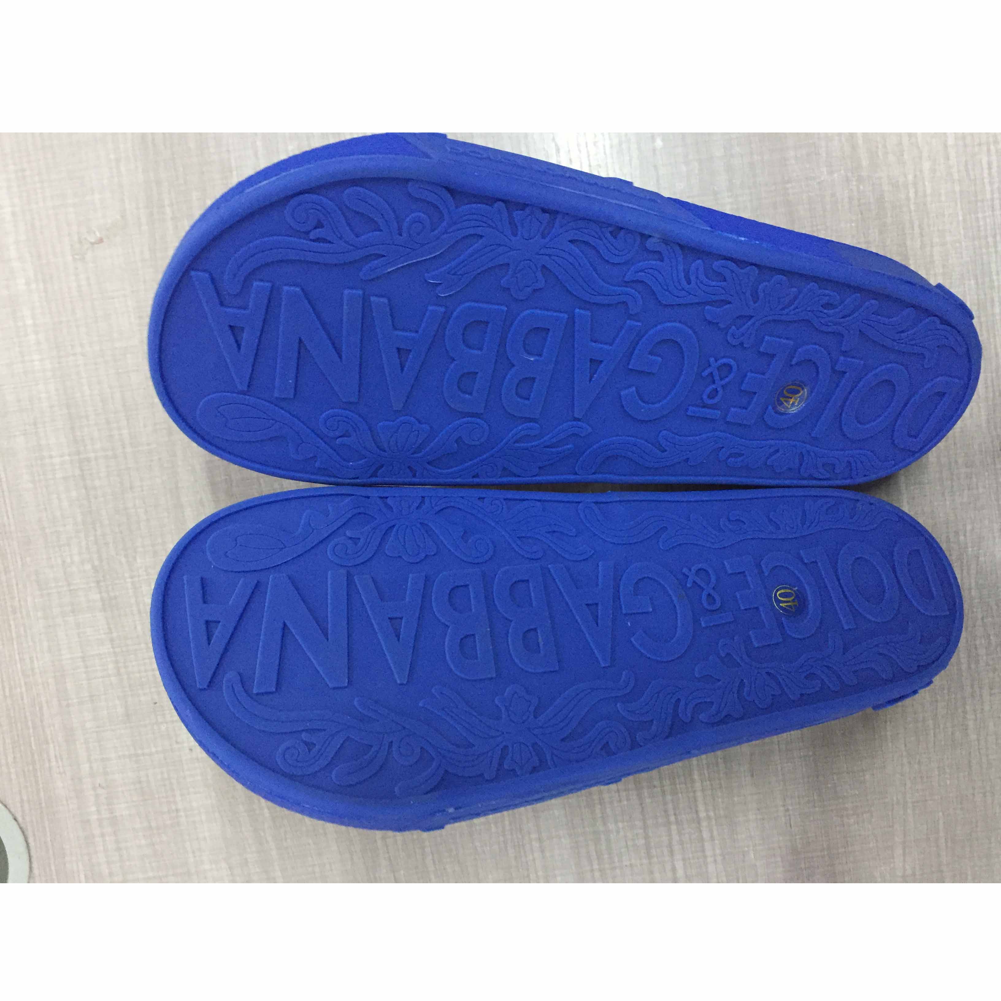 Dolce & Gabbana Logo Slides - FashionPlug