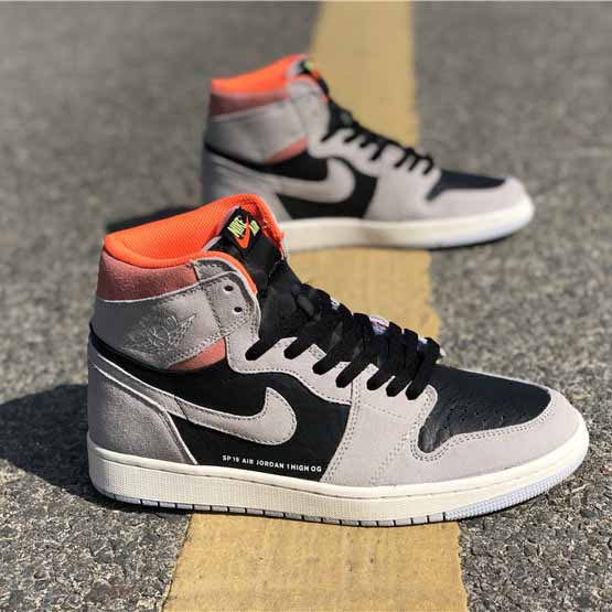 Jordan AJ1 High OG Sneakers - FashionPlug