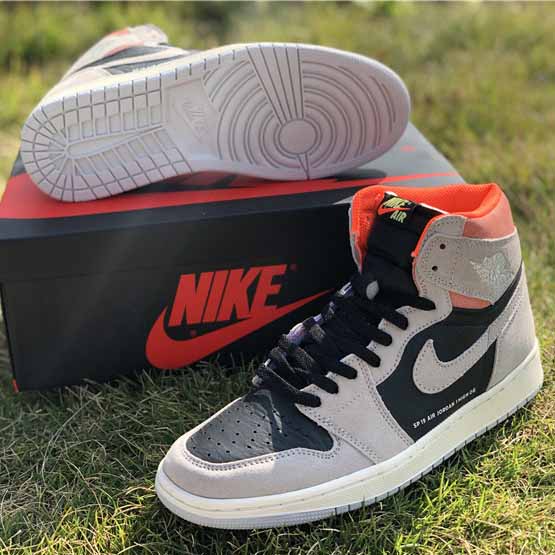 Jordan AJ1 High OG Sneakers - FashionPlug