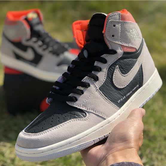 Jordan AJ1 High OG Sneakers - FashionPlug