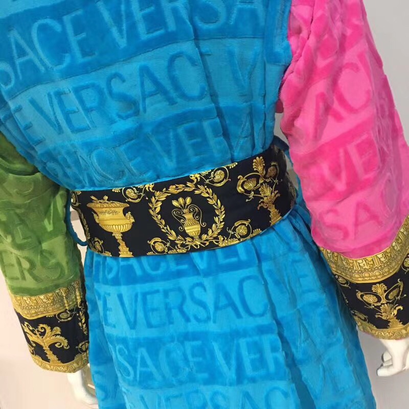 Versace I Love Baroque Bathrobe Multicolour - FashionPlug