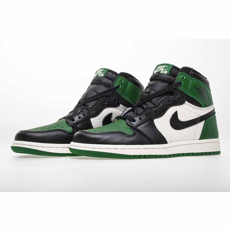 Jordan AJ1 Retro High OG Sneaker - FashionPlug
