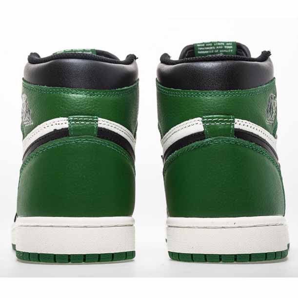 Jordan AJ1 Retro High OG Sneaker - FashionPlug