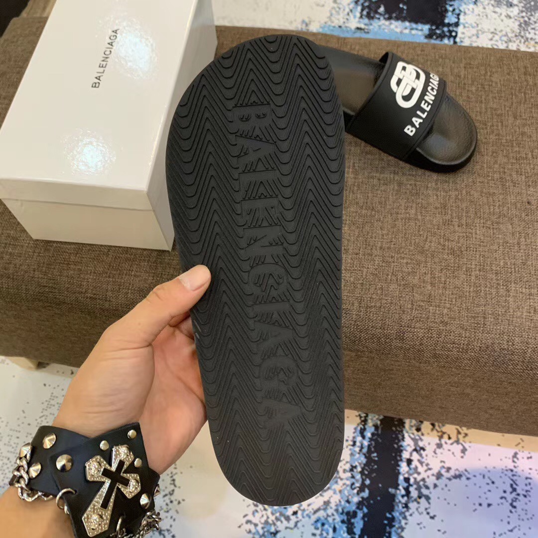 Balenciaga Bb Slide Sandal - FashionPlug