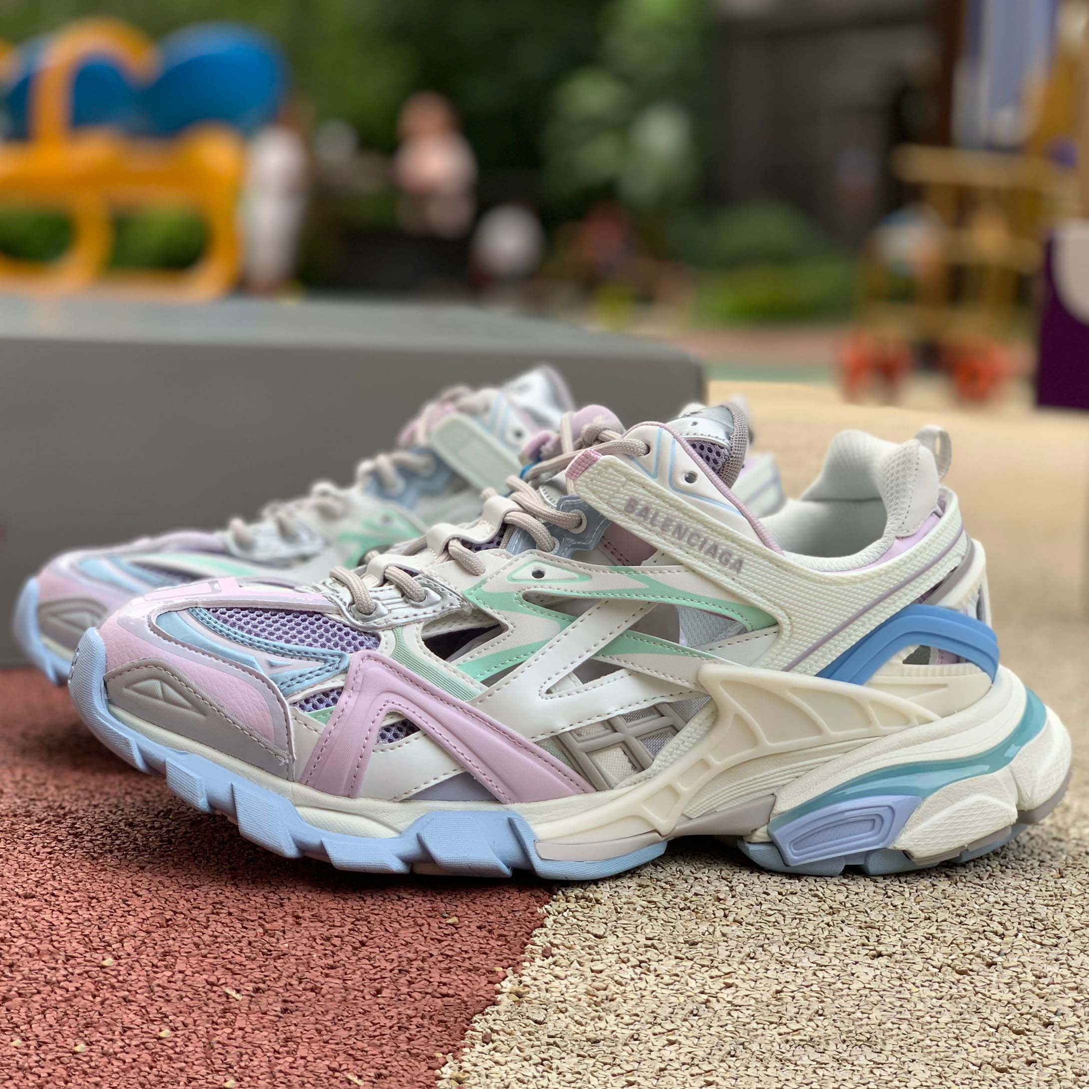 Balenciaga Track Runner 2.0 - FashionPlug