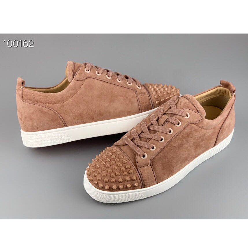 Christian Louboutin Sneaker - FashionPlug