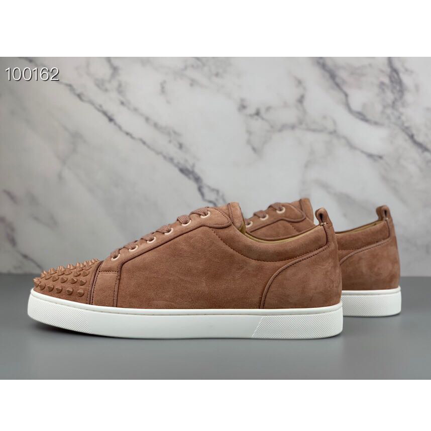 Christian Louboutin Sneaker - FashionPlug