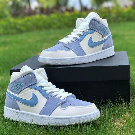 Jordan AJ1 Mid DA4666-100  - FashionPlug