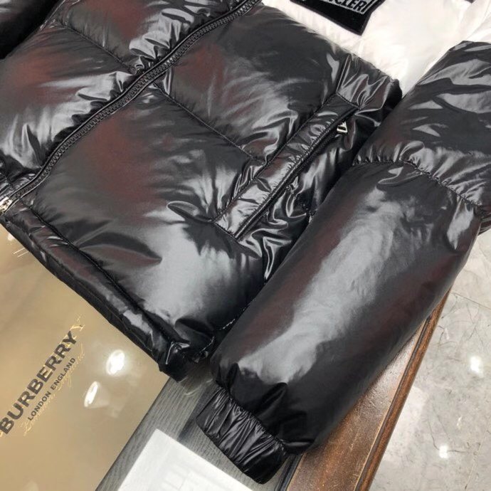 Moncler Logo Patch Padded Jacket - FashionPlug