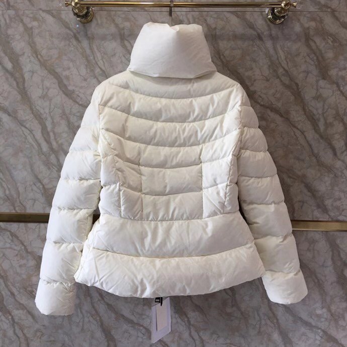 Moncler Quilted Zipped Padded Jacket - FashionPlug