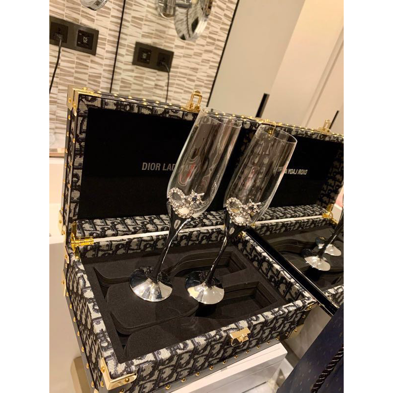 Dior Red Wine Glass - FashionPlug
