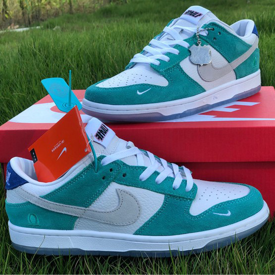 Nike Kasina Dunk Low CZ6501-101 - FashionPlug