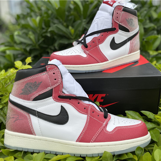 Jordan Air 1 High OG Sneakers - FashionPlug