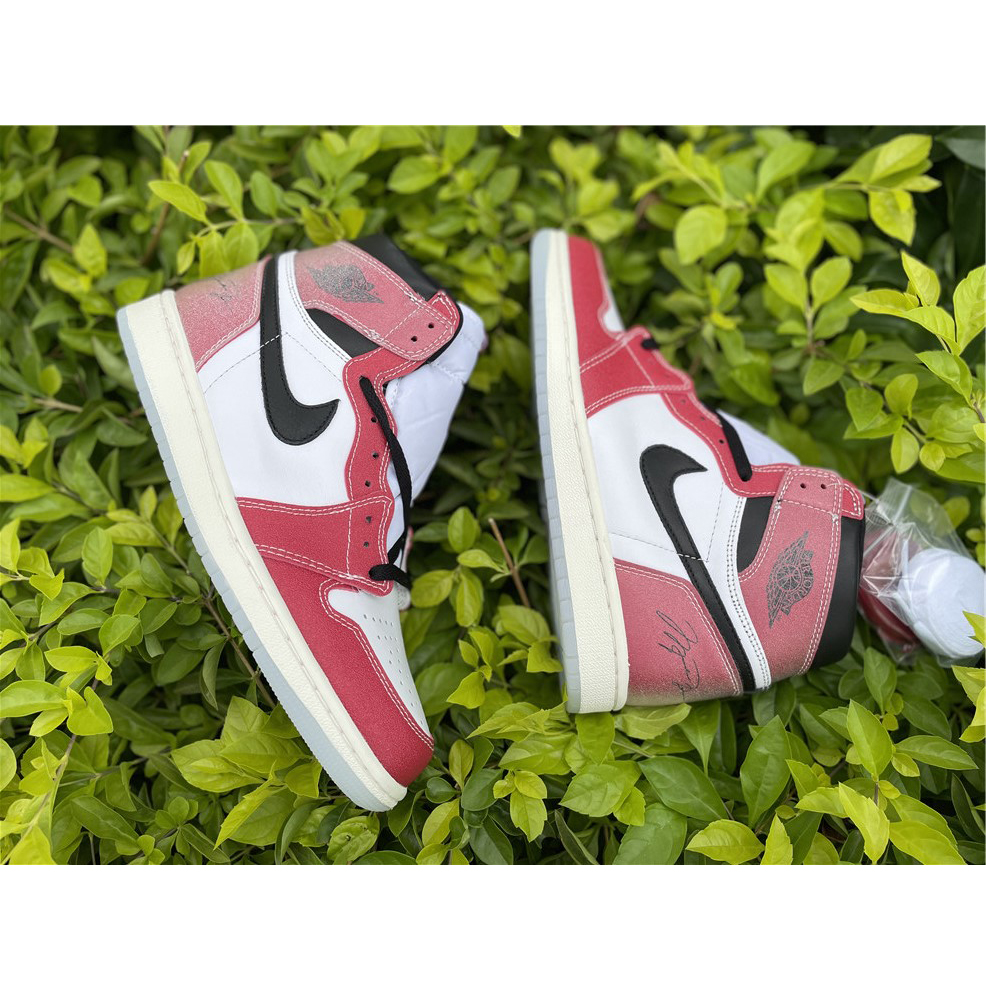 Jordan Air 1 High OG Sneakers - FashionPlug