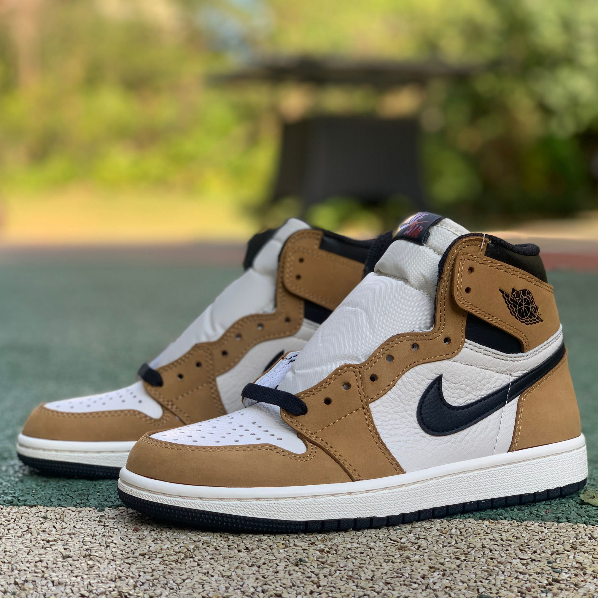 Jordan  Air 1 Retro High OG Roy 555088-700 - FashionPlug