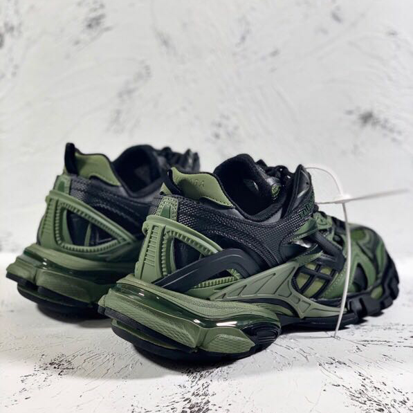 Balenciaga Track.2 Sneakers - FashionPlug