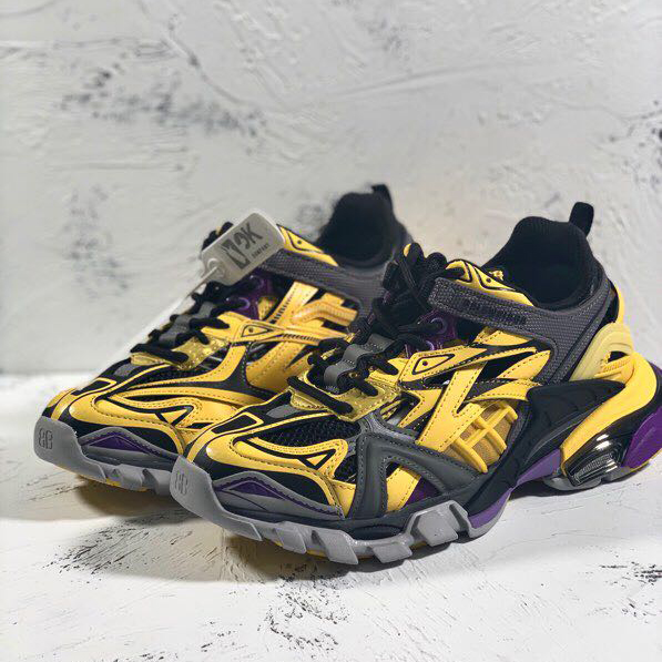 Balenciaga Track.2 Sneakers - FashionPlug