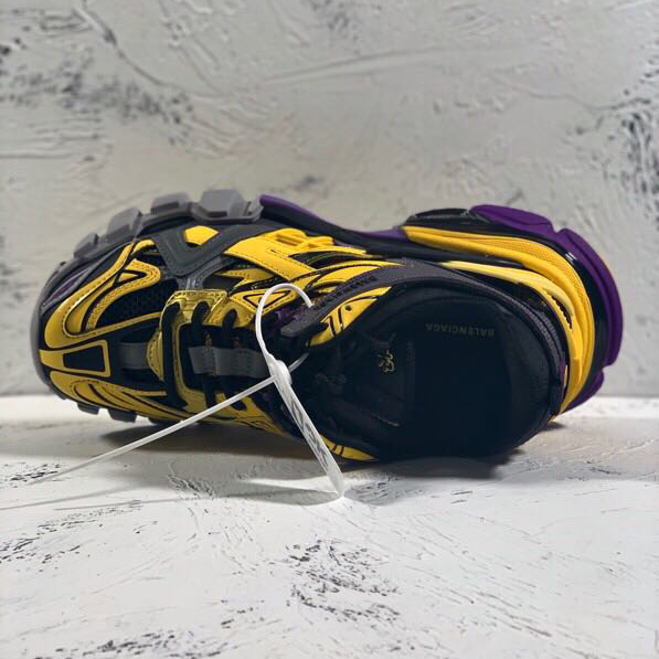 Balenciaga Track.2 Sneakers - FashionPlug