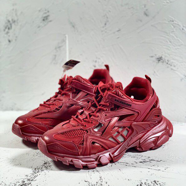 Balenciaga Track.2 Sneakers - FashionPlug