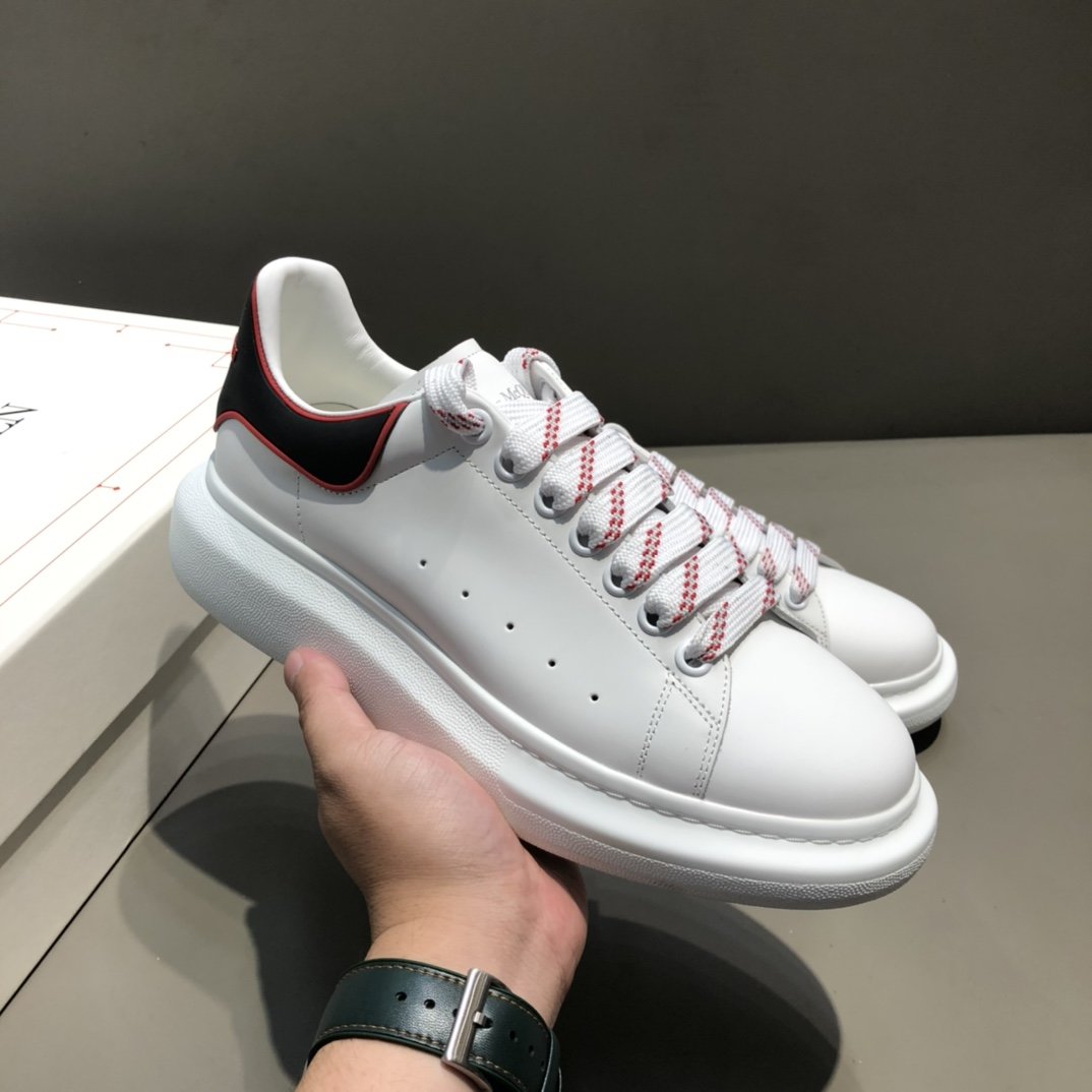 Alexander Mqueen Low-Top Air Platform Leather Sneakers    - FashionPlug
