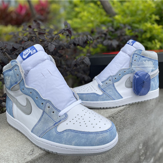 Jordan Air 1 High OG “Hyper Royal” 555088-402 - FashionPlug