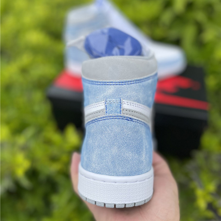 Jordan Air 1 High OG “Hyper Royal” 555088-402 - FashionPlug