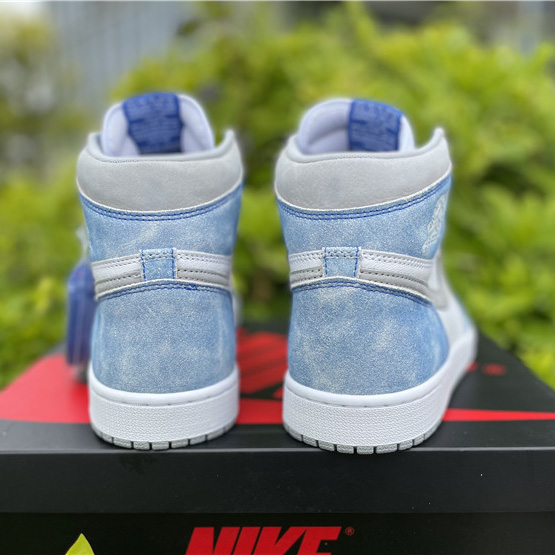 Jordan Air 1 High OG “Hyper Royal” 555088-402 - FashionPlug