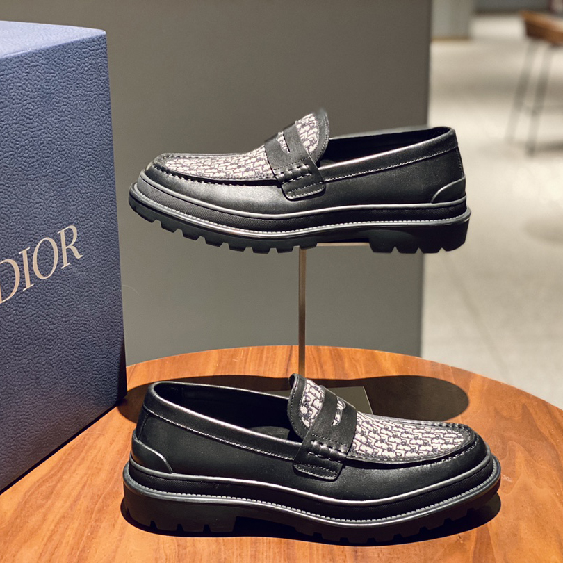 Dior  Oblique Explorer Loafer - FashionPlug