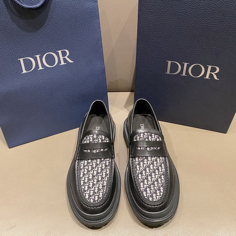 Dior  Oblique Explorer Loafer - FashionPlug