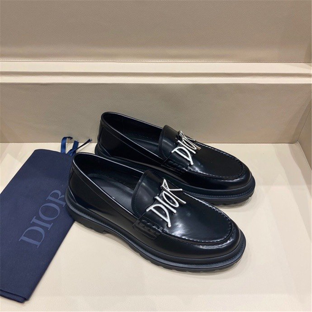 Dior Leather Sneaker - FashionPlug